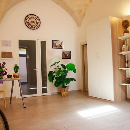 Residenza Le Chianche Bed & Breakfast Latiano Bagian luar foto